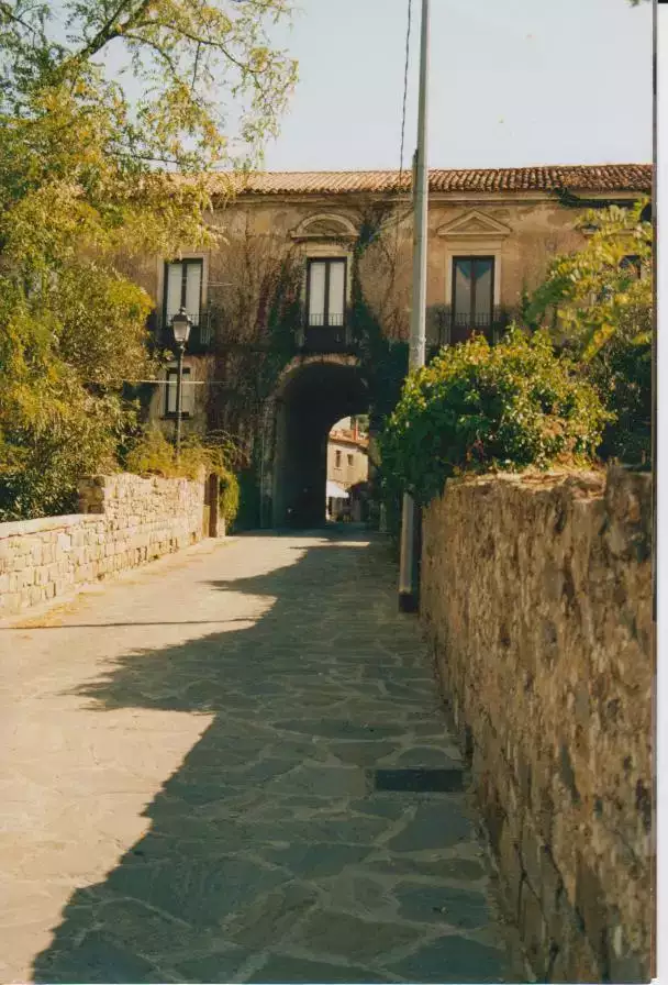 Palazzo Mazziotti a Celso, dimora monumentale dei baroni Mazziotti