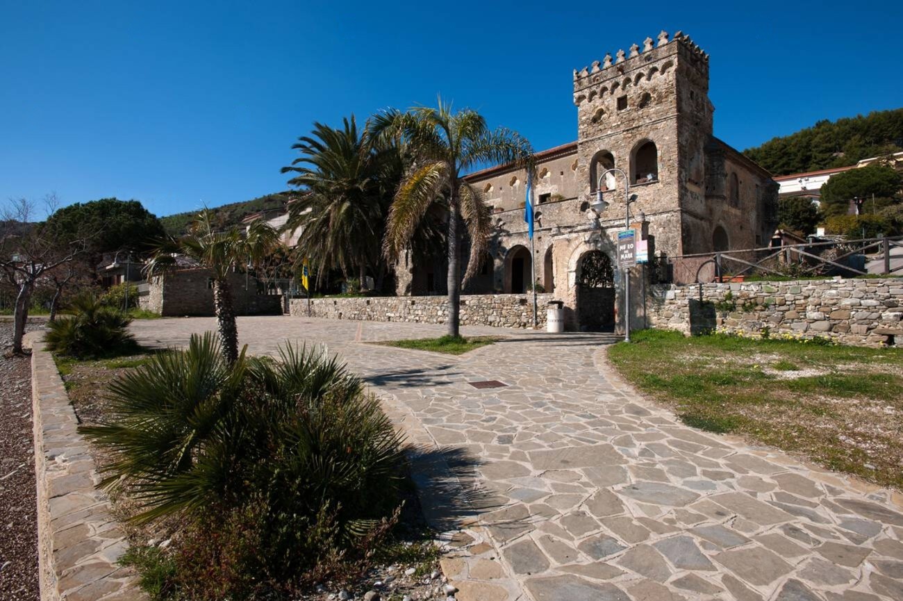 Museo Vivente della Dieta Mediterranea — Palazzo Vinciprova, Pioppi
